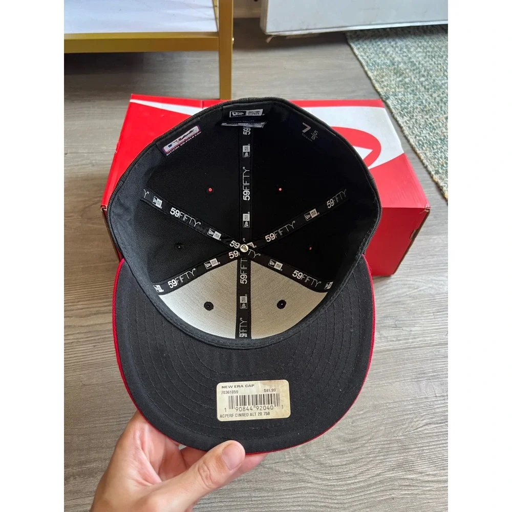 New Era 59 Fifty Cincinnati Reds ALT 7 5/8 Red Black Official On Field Cap